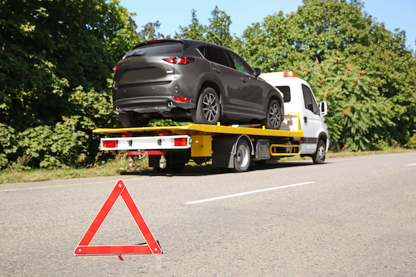  When Should You Call for a Towing Service?