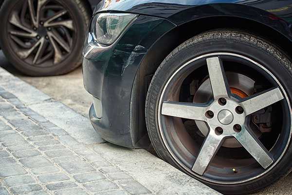 Are Curb Strikes Bad? | Auto Clinic Care